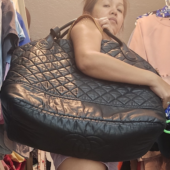 CHANEL Horizontal Sports WeekenderQuilted Travel Bag - Picture 16 of 16